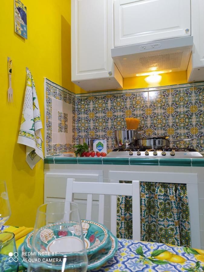 Вилла La Casa Di Mau Кастелламмаре-ди-Стабия Экстерьер фото